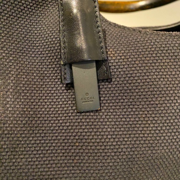 Gucci vintage canvas hobo bag w/ wooden handle. Great condition - Picture 6 of 15